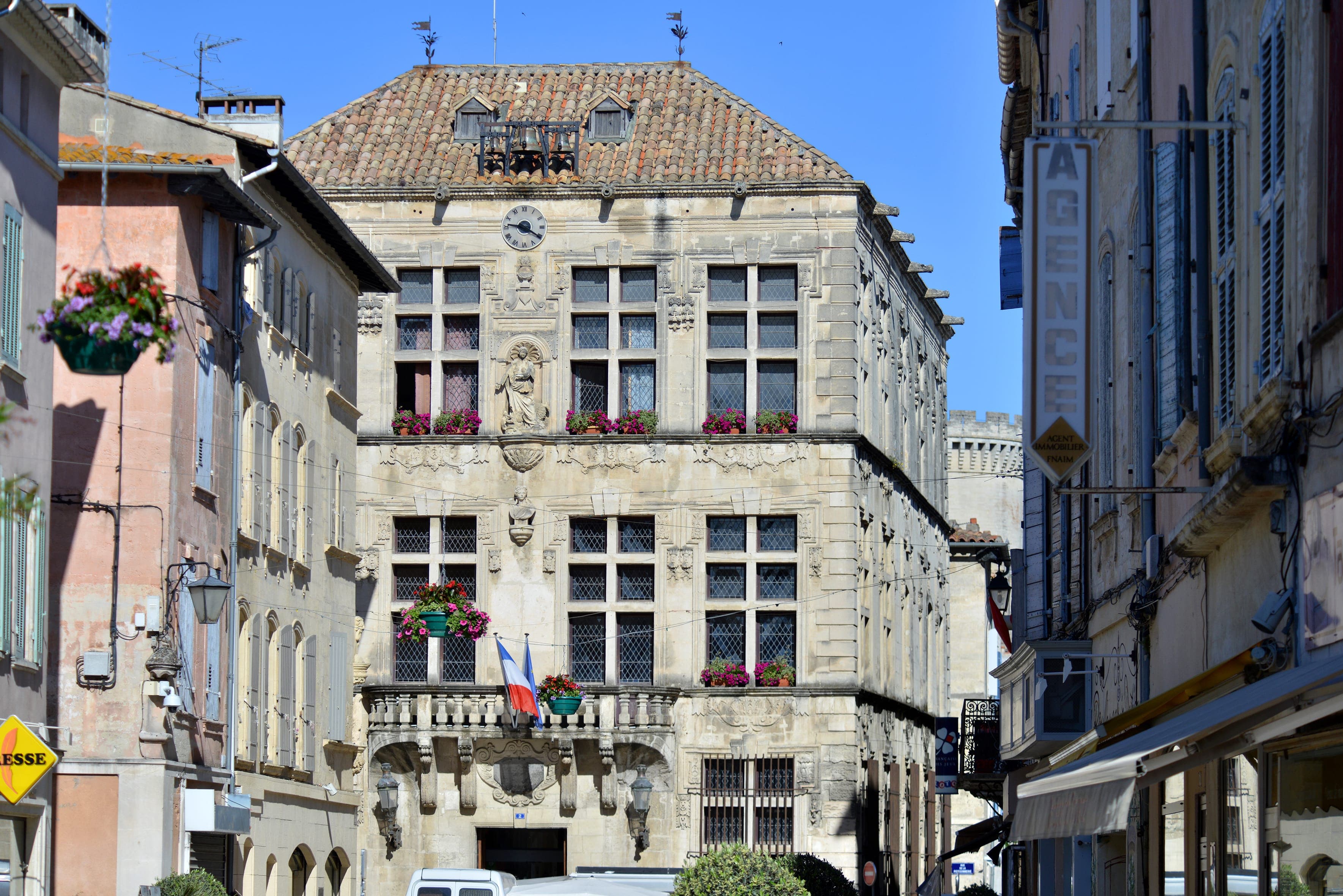 Accueil de la Mairie de Tarascon